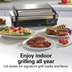Hamilton Beach hooded design helps lock in flavor during indoor grilling.