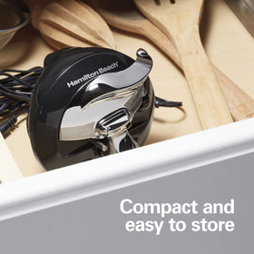 Hamilton Beach Walk 'n Cut performs automatic cutting along the lid for a smooth start.