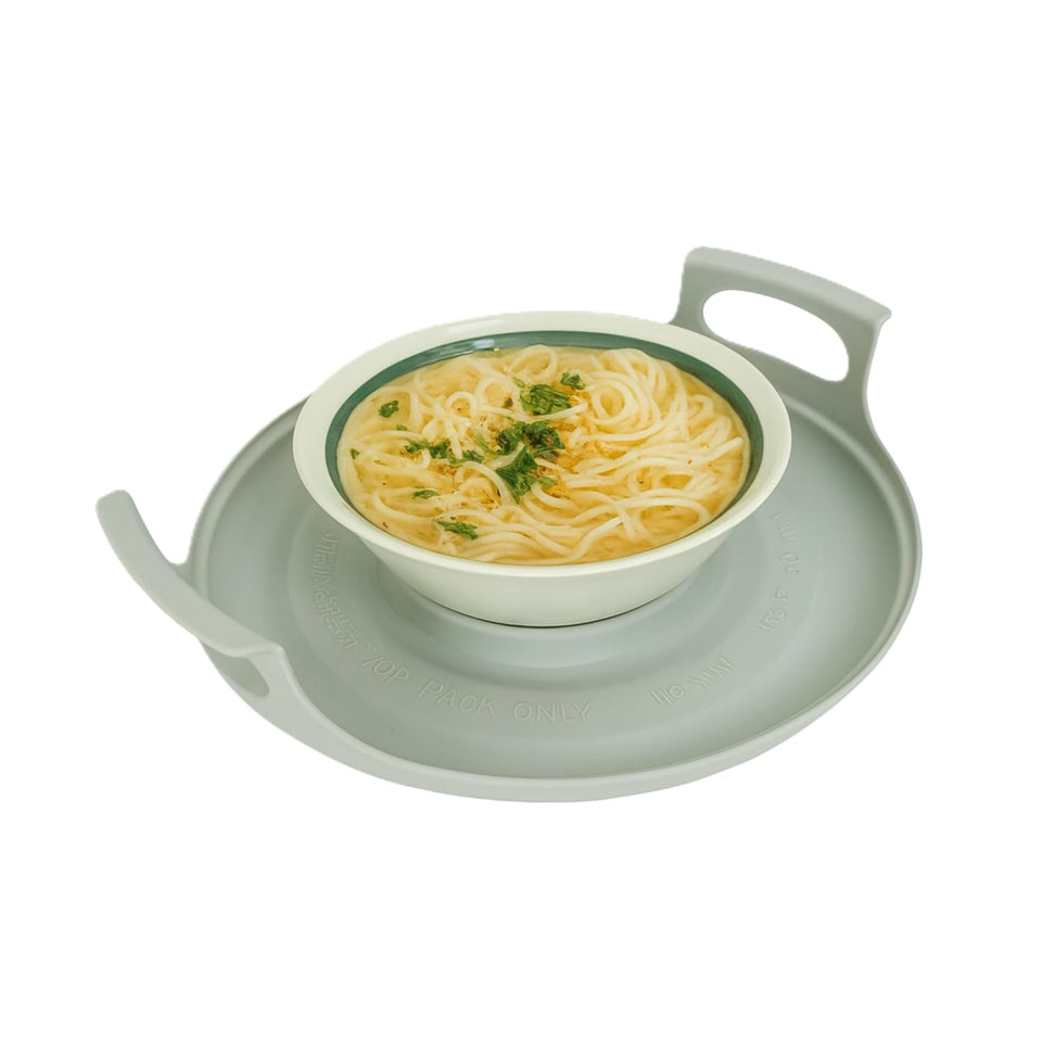 Handy Gourmet Microwave Cool Caddy with handles enables easy, safe transport.