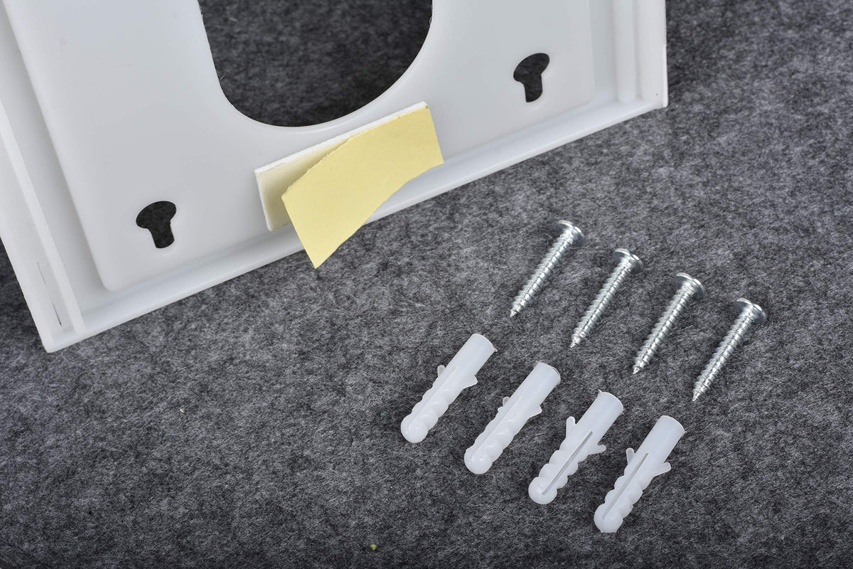 Handy Laundry 2-pack keeps extra bags organized and accessible.