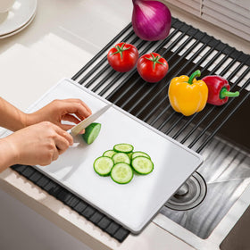 HANZENMA roll-up dish drying rack silicone-wrapped rods provide durable support for heavy items.
