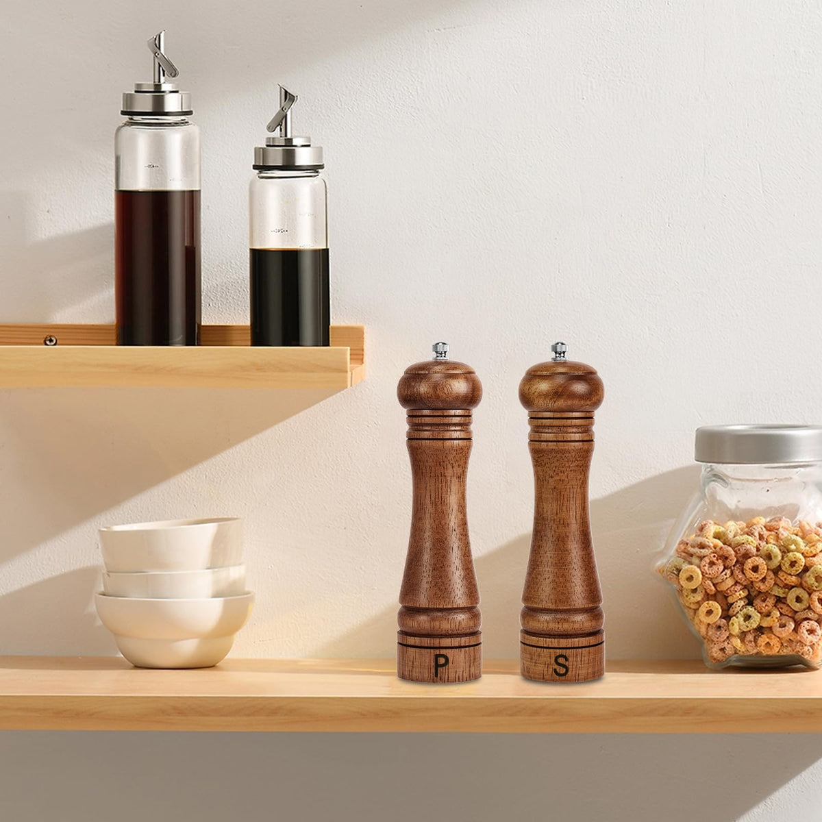 Haomacro kitchen scene shows durable 8-inch grinders in use.