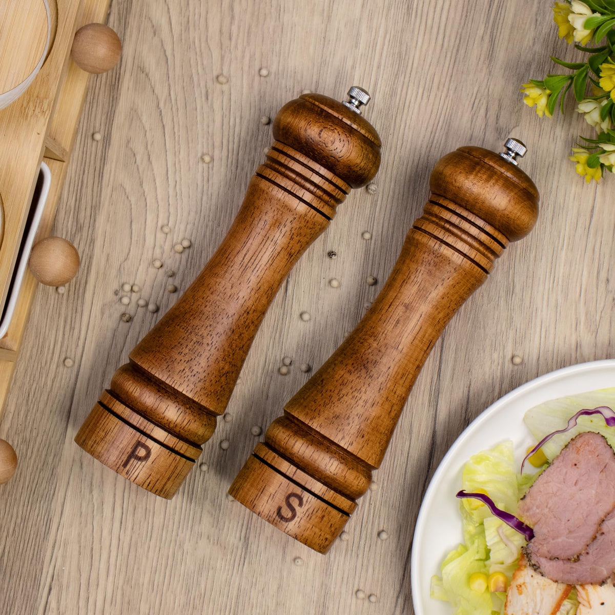 Haomacro salt and pepper markings support quick seasoning.