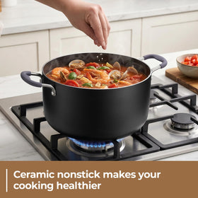 HAONEYS large-capacity stock pot simplifies batch cooking for family gatherings.