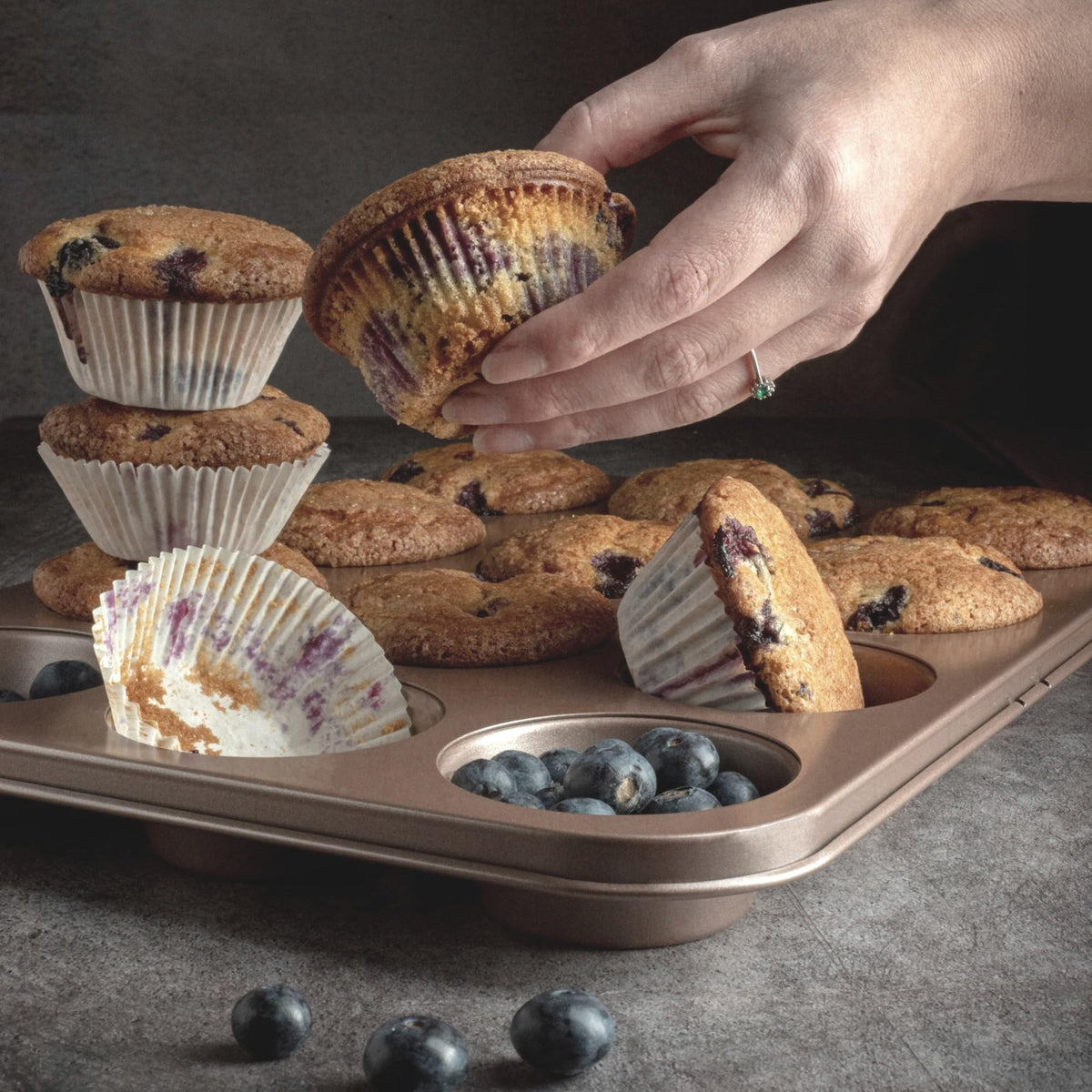 HAPPIELS 12-cup muffin pan with easy-release coating for quick cleanup