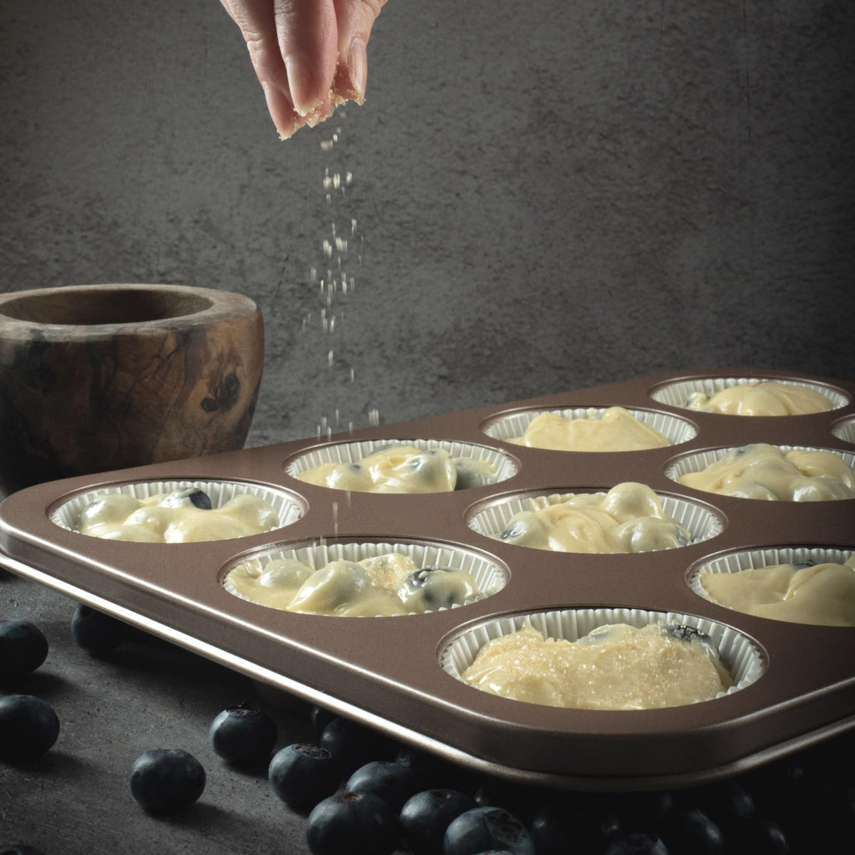 HAPPIELS carbon steel bakeware muffin pan built for warp resistance and durability