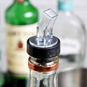 Happy Hour Supplies clear pourer with sanitary screen for clean pours every time.