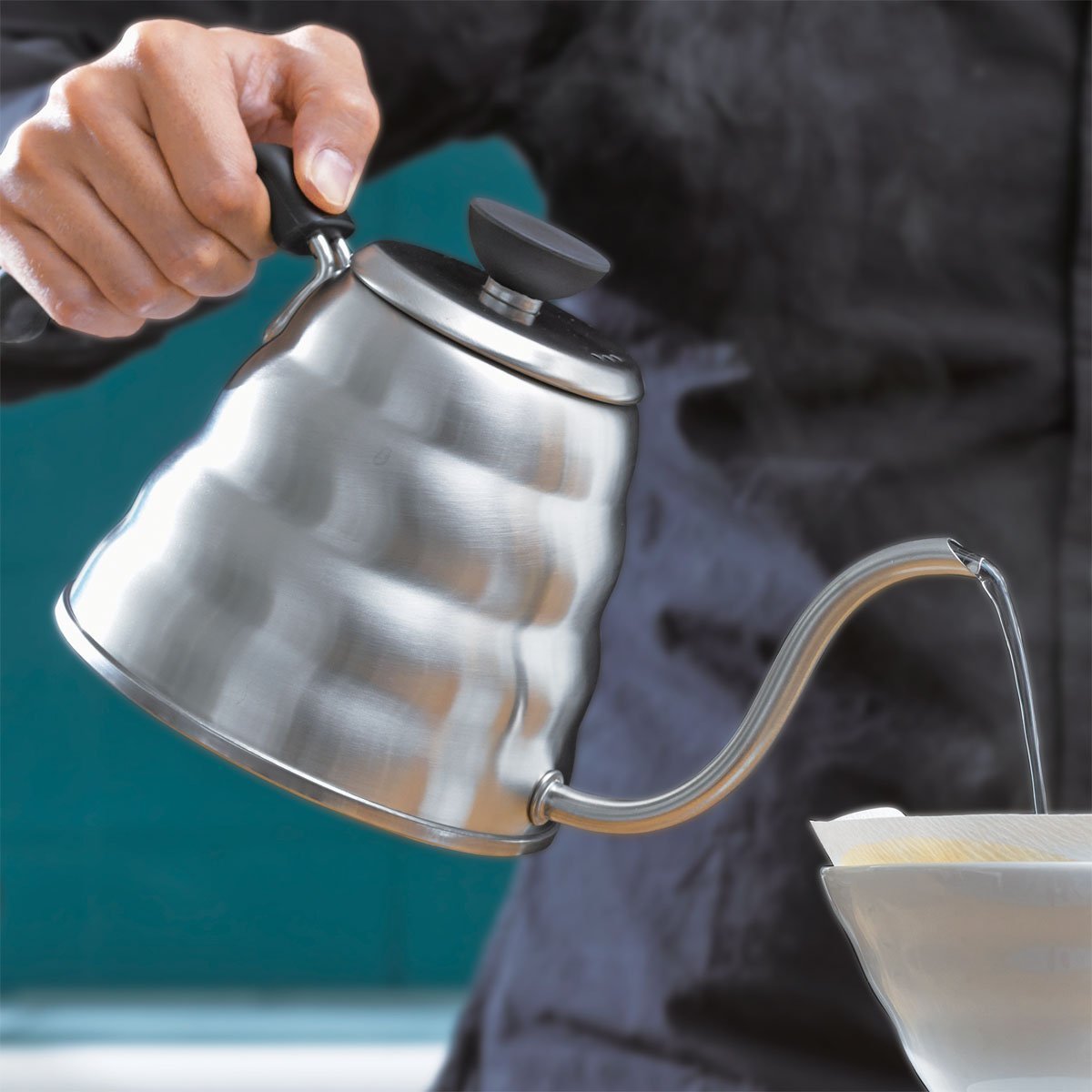 Hario Buono stainless steel build complements kitchen aesthetics and durability
