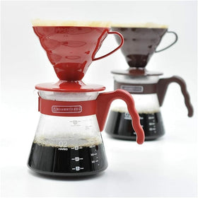 Hario coffee scoop included for accurate, consistent measurements.