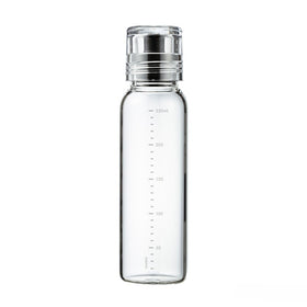 Hario dressing bottle 250ml black with clear measurements for precise dressings.