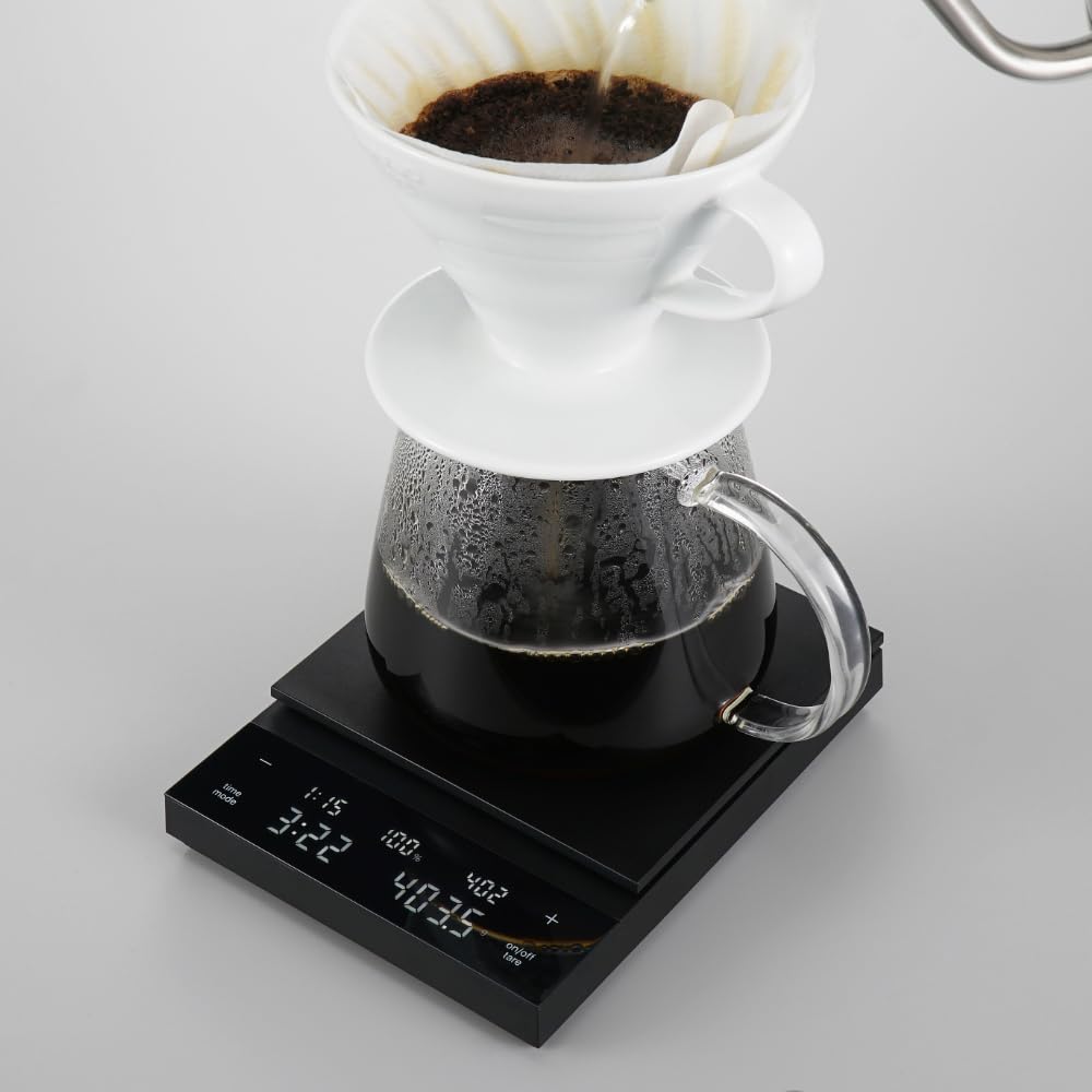 Hario Polaris coffee scale digital display shows real-time water and time tracking