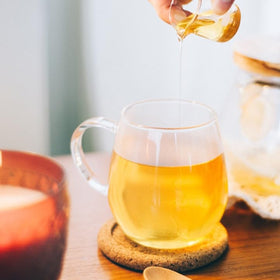 Hario Round Glass Mug Set, heat resistant feature, keeps temperature steady.