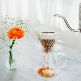 Hario Simply V60 Set with Drip Assist on cup enables effortless pour-over.