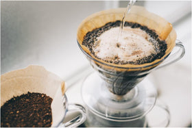 Hario V60 natural unbleached filters ensure reliable filtration and flavor clarity.