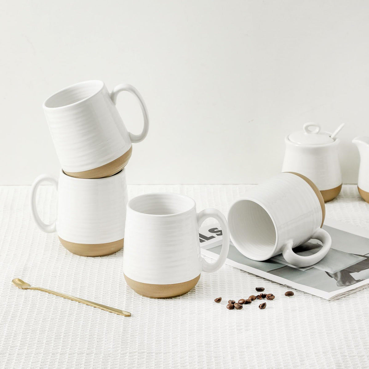 HASENSE two-tone mug with large capacity ideal for coffee, tea, or cocoa.