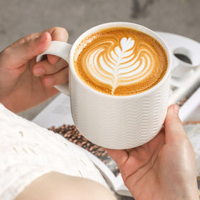 HASENSE colorful porcelain mugs brighten tea time with cheerful design.