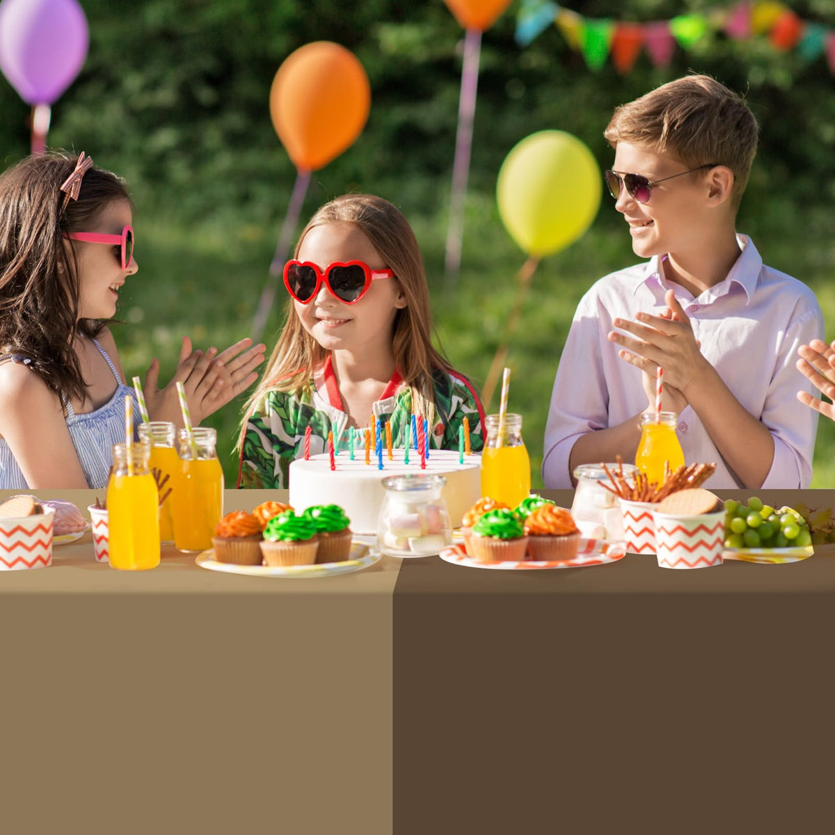 Hauwellter disposable tablecloth for quick cleanup after events