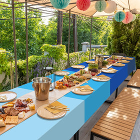 Hauwellter dusty blue tablecloth creates sophisticated wedding and reception settings.