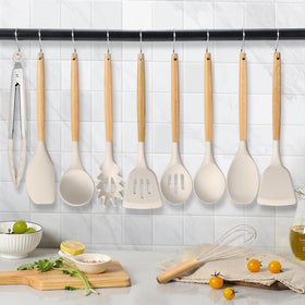 HaWare pasta server with silicone head and wooden handle for safe mixing.