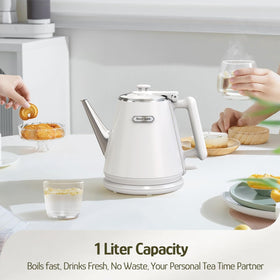 Hazel Quinn 800W kettle delivers rapid boil for a hot cup in minutes