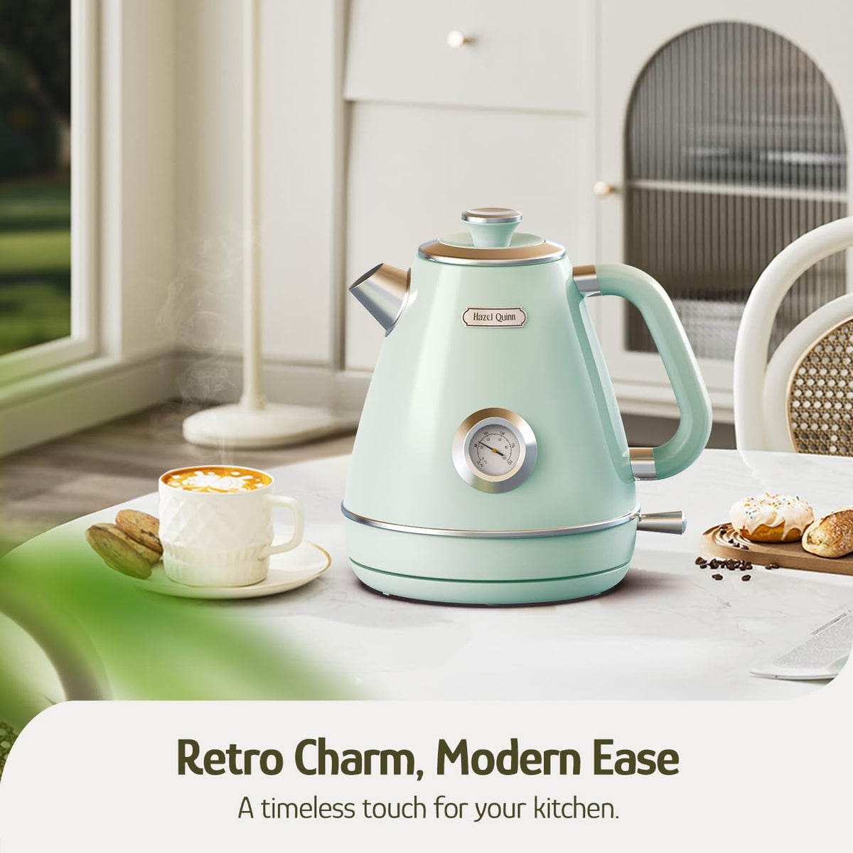 Cordless base with 360-degree swivel for easy pouring by any hand.
