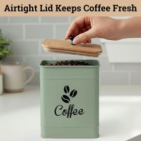 HB Design Co Easy-open lid for quick coffee access.