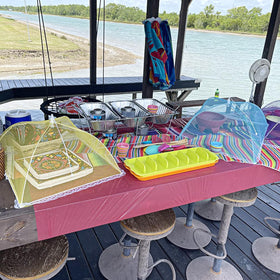 HBlife green pop-up mesh food cover shields leftovers at outdoor gatherings