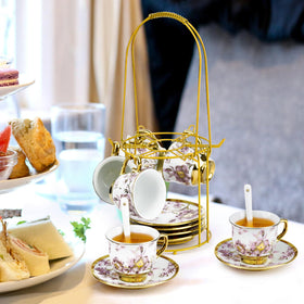 Hebaogugu hand-painted flower details enhance table ambience.