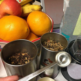 Hedume coffee scoop hanging-hole for convenient kitchen storage