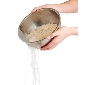 Helen's Asian Kitchen bowl with flat base stays steady during washing and soaking.
