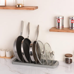 Hemisol wide storage for lids, cutting boards, and bakeware in use