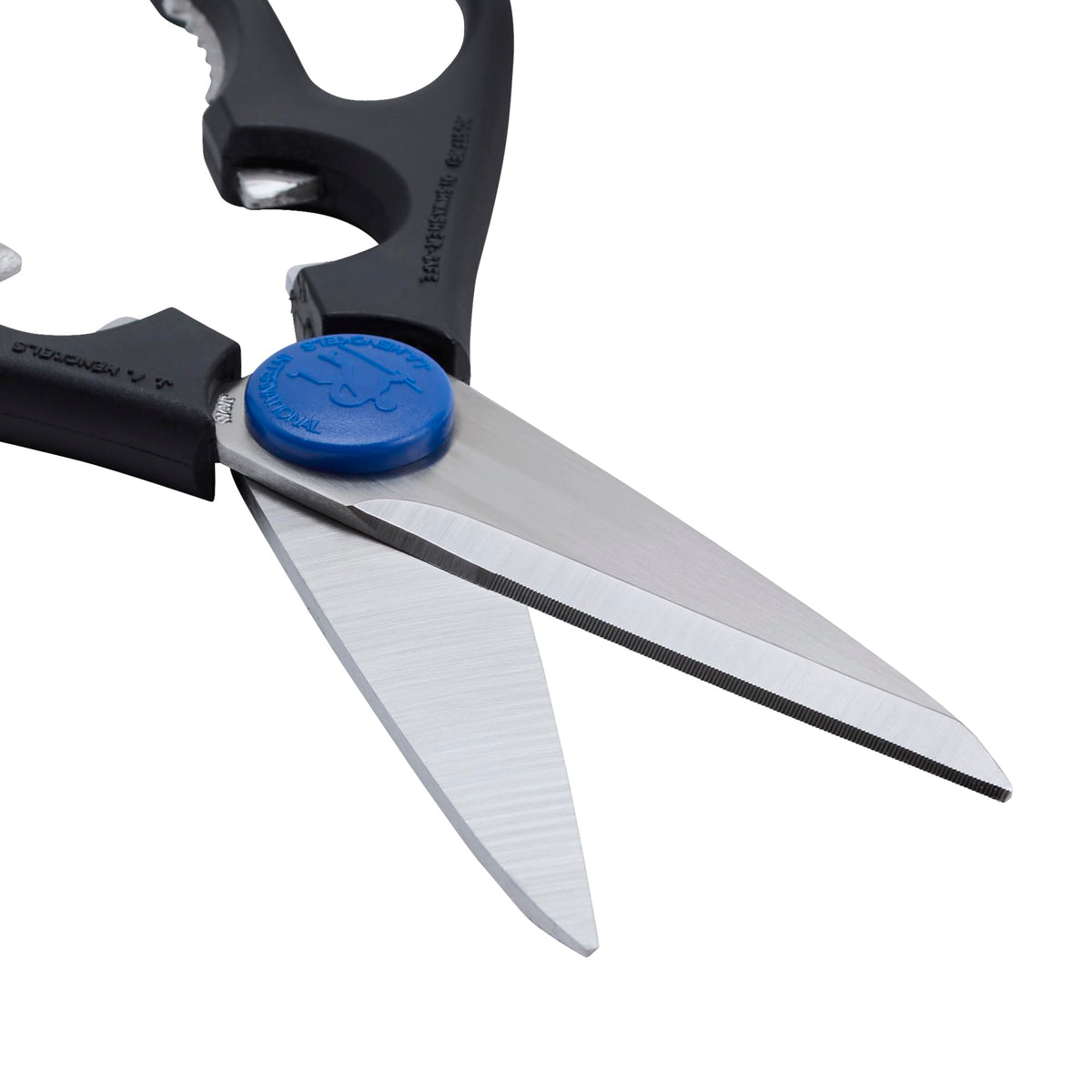 HENCKELS kitchen shears offer dishwasher-safe handle for easy cleaning.