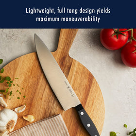 HENCKELS Statement 6x4.5-inch steak knives laid out for family meals