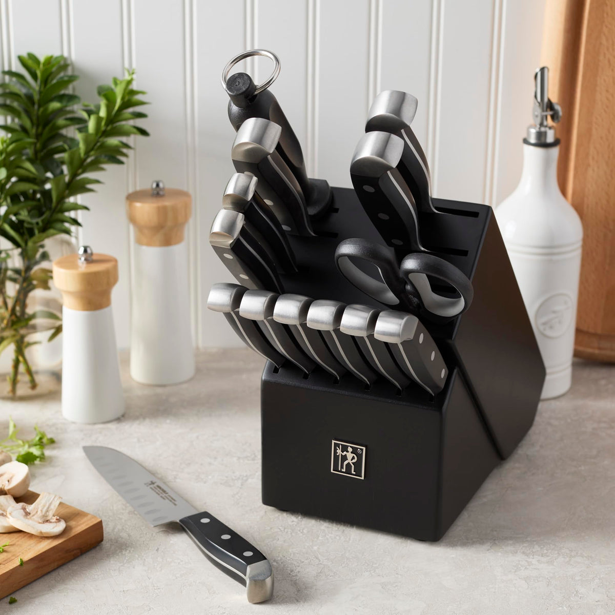Henckels Statement 8-inch bread knife slices crusty loaves cleanly.