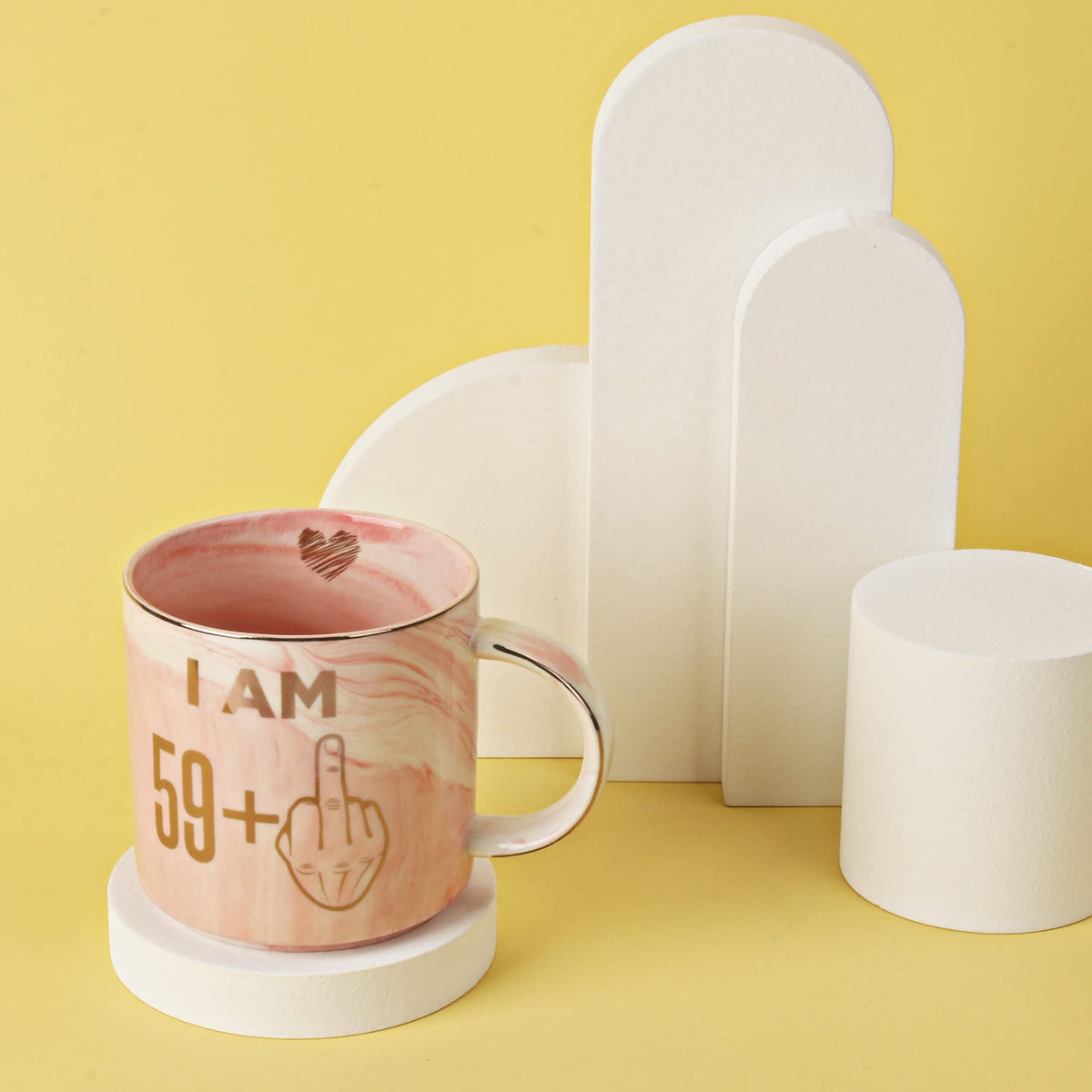 Hendson dishwasher-safe glaze remains vibrant after many washes.