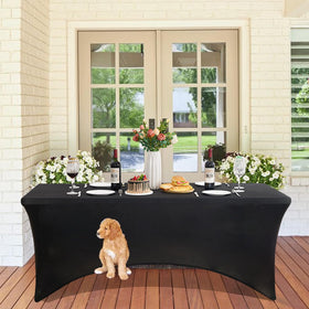 Heochy wrinkle-free finish offers quick event setup.