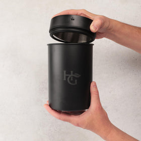 Herb Guard 2-liter jar ideal for herbs and serving spices
