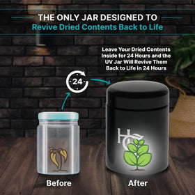 Travel bag keeps contents secure and airtight on the go.