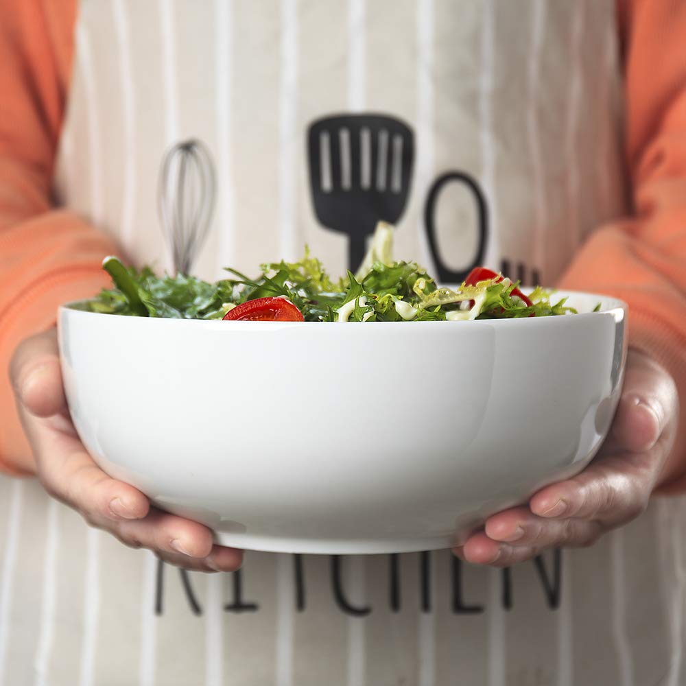 Hesen stackable porcelain bowls, space-saving solution for serving multiple dishes.