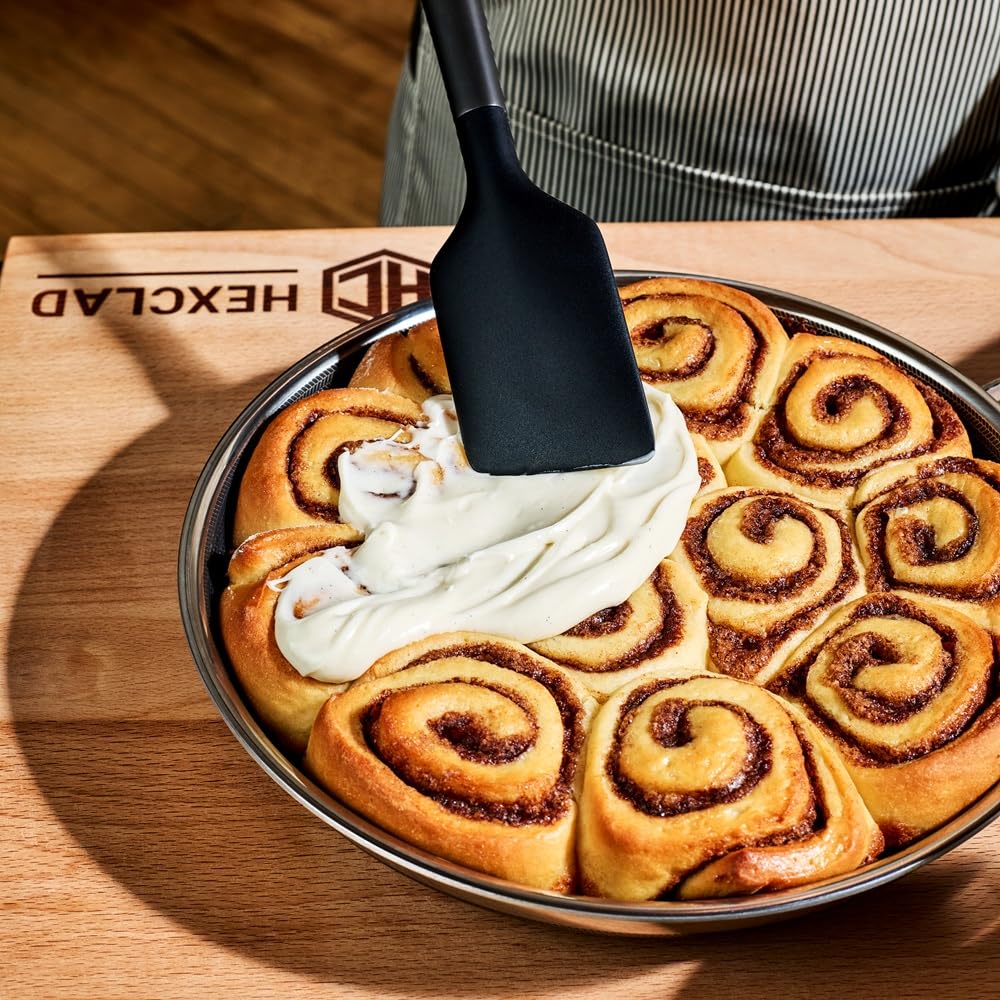 HexClad ceramic crock keeps utensils organized on the counter.