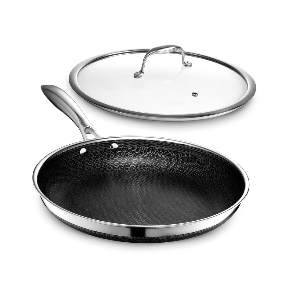 HexClad Hybrid 12-inch pan top view highlighting easy browning on the nonstick surface.