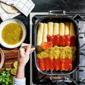 HexClad rack elevates roasts, keeping juices from touching the pan bottom.