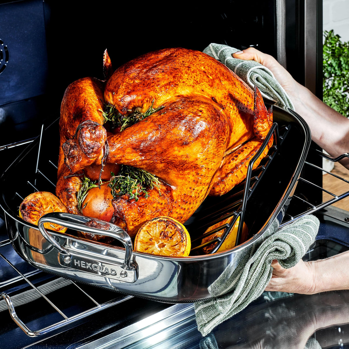 HexClad dishwasher-friendly design saves time after meals.