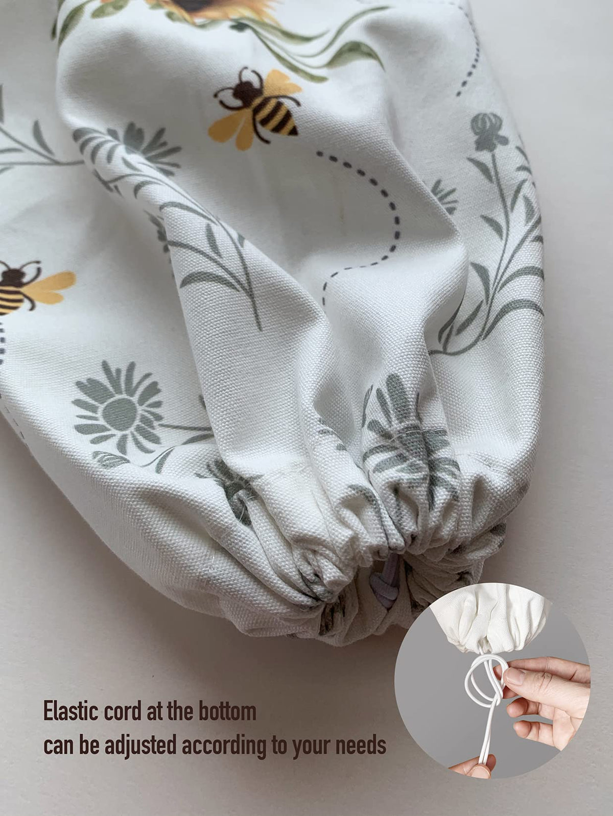 Hglian multipurpose storage keeps plastic and reusable bags neatly within reach.