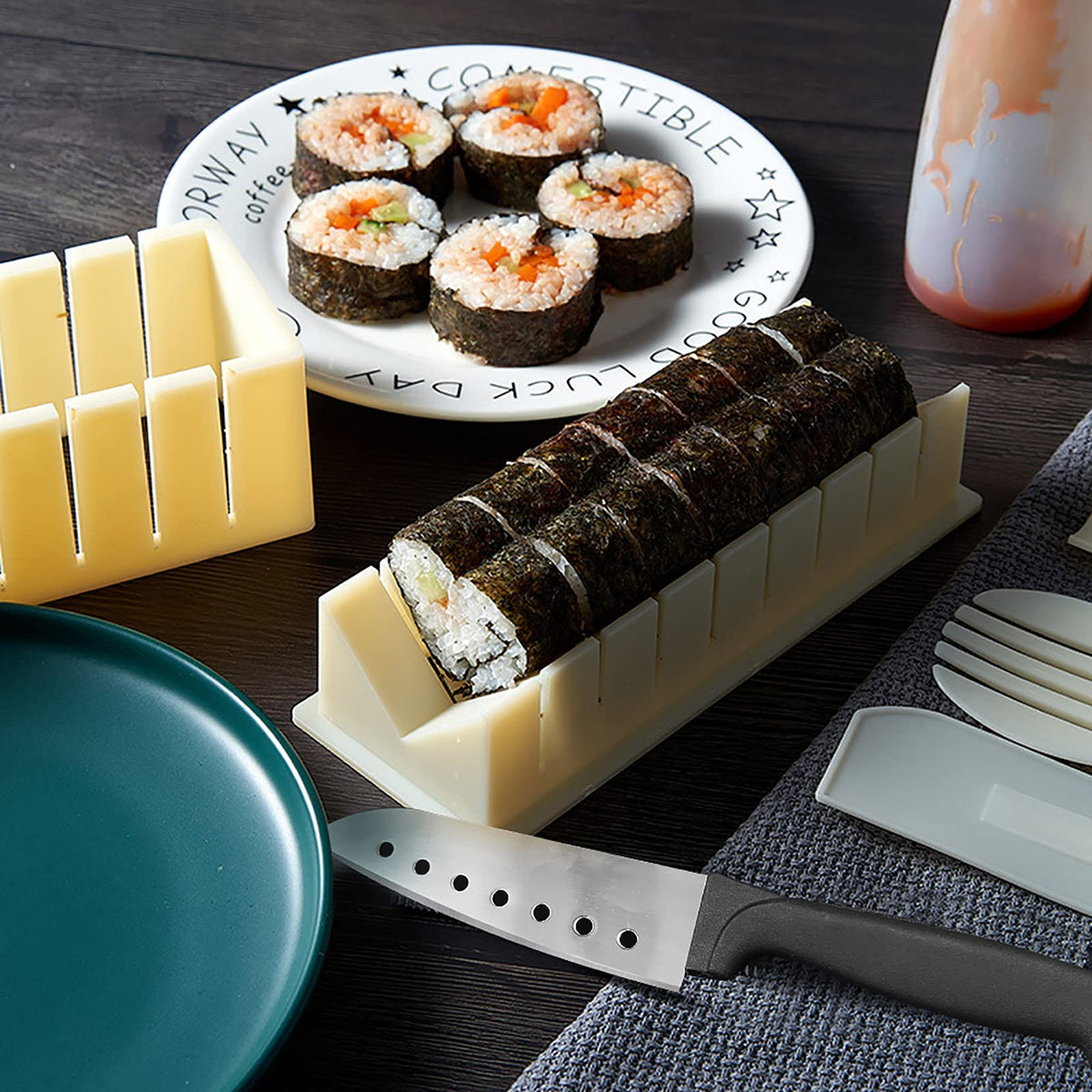 HI NINGER sushi knife, spatula, and fork for precise cuts and serving