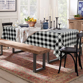 Hiasan checkered tablecloth decorates indoor tables while offering stain resistance