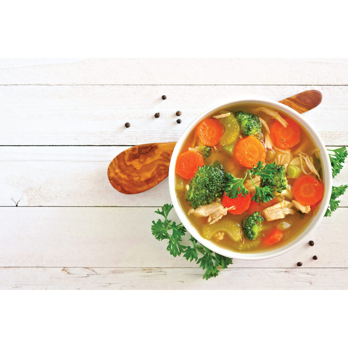 HIC Kitchen soufflé 1.5-quart dish ideal for casseroles and desserts.