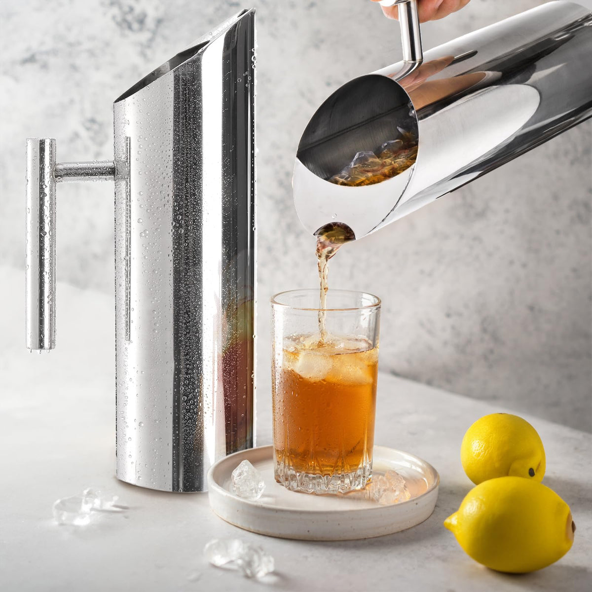 Hiceeden versatile pitcher ideal for iced tea or lemonade