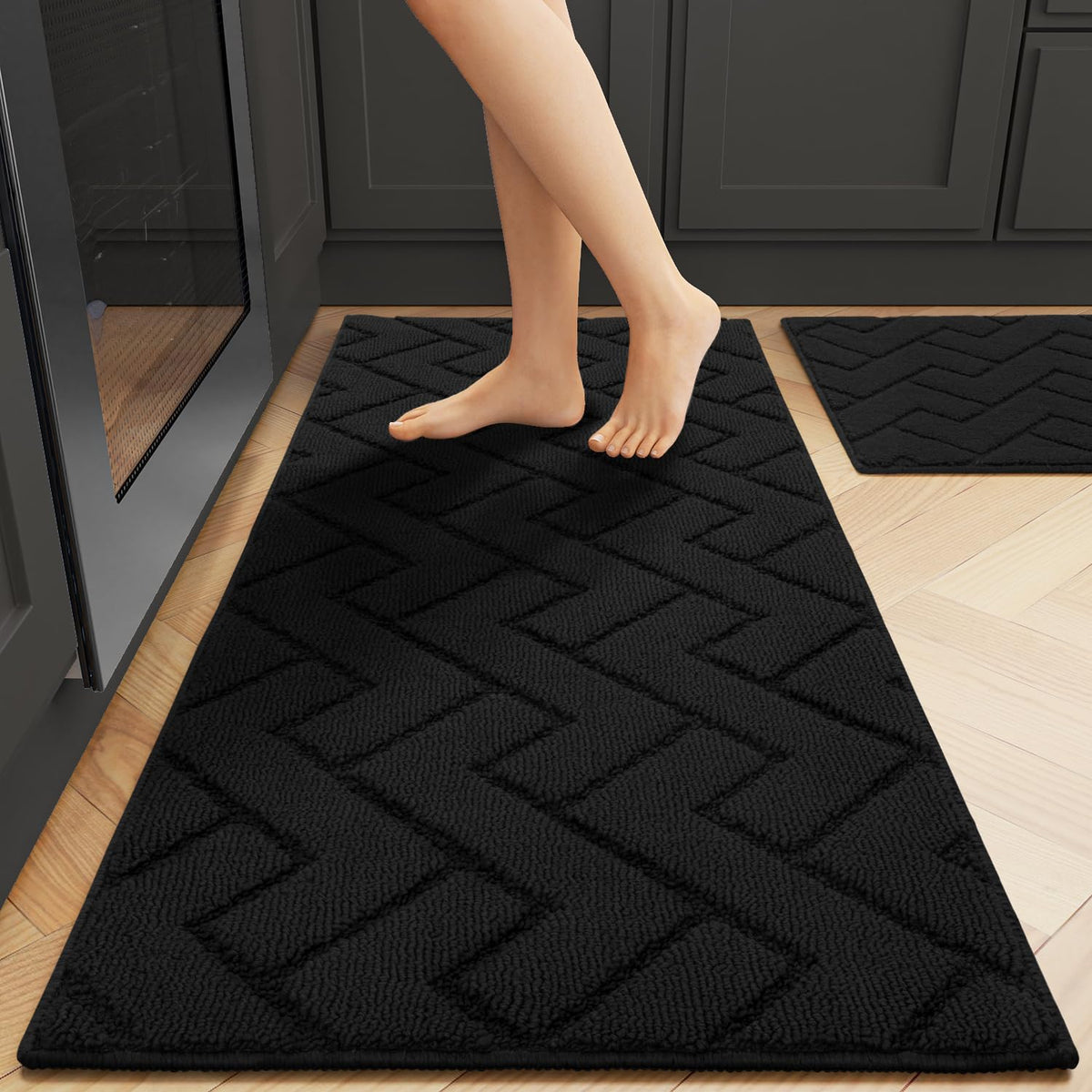 hicorfe kitchen runner set with two sizes for busy kitchens.