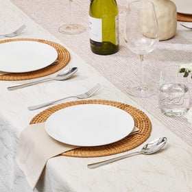 HIKAA dishwasher-safe cutlery maintains shine after frequent washing.